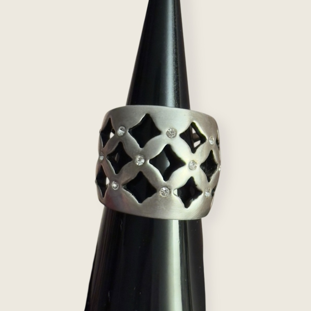 Premier Designs Starry Night Ring Size 5.5 Matte‎ Silver Plated